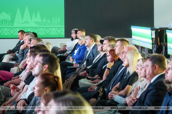 Сегодня в Минске состоялся Патриотический форум работников организаций Управления делами Президента «Беларусь под мирным небом»
