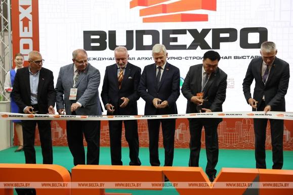 Наумович на открытии выставки BUDEXPO: строительная отрасль является драйвером развития экономики страны 